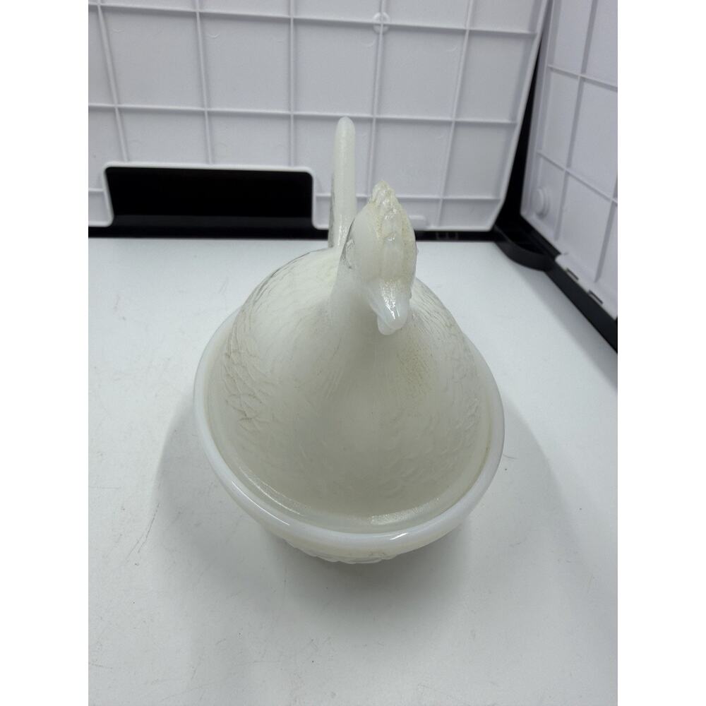 Vintage 4" Opalescent Milk Glass Hen on Nest Mini Dish 1940s HON Hazel Atlas? - Picture 6 of 10